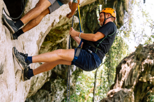 Rock climbing course in Thailand